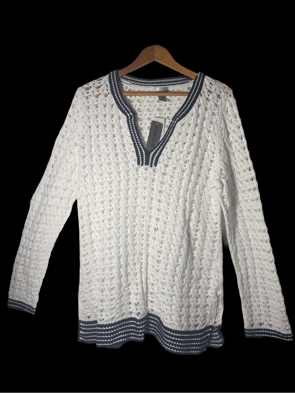 Chico's White Open-Knit V-Neck Sweater with Navy Trim NWT 3